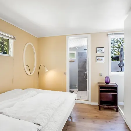 Carly - 100m From The Sea By Interhome